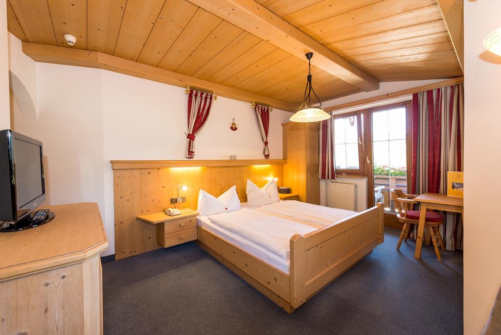 Hotel Landhaus Marchfeld Oberau Extérieur photo